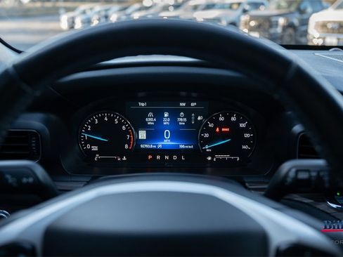 Certified 2021 Ford Explorer Limited w/ Equipment Group 301A image 18