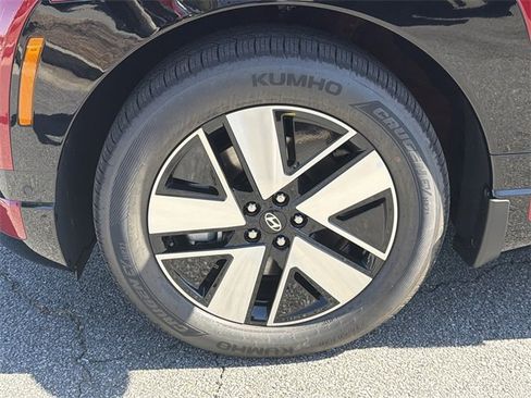 New 2026 Hyundai Ioniq 9 SEL image 11