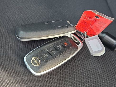 Used 2024 Nissan Sentra S image 34