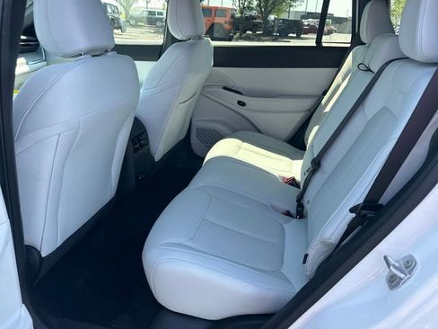 New 2026 Jeep Cherokee Laredo AWD/4WD image 12