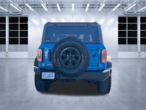 Used 2023 Ford Bronco Wildtrak image 5