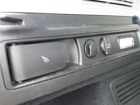 Used 2019 Alfa Romeo Stelvio RWD image 44
