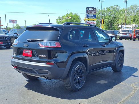 Used 2020 Jeep Cherokee Trailhawk w/ Cold Weather Group AWD/4WD image 4