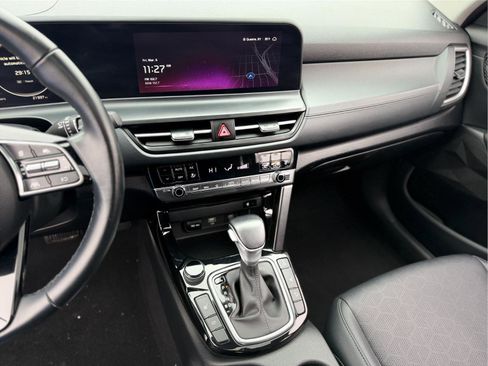 Used 2024 Kia Seltos EX image 20