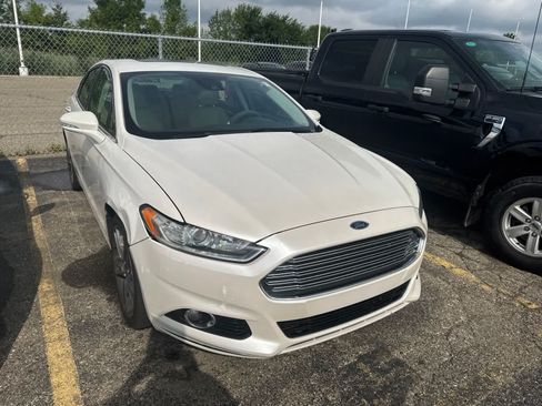 Used 2016 Ford Fusion Titanium FWD image 9