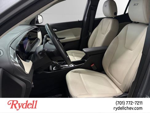 Used 2024 Buick Encore GX Sport Touring AWD/4WD image 10