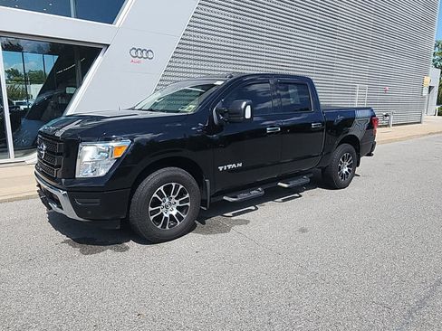 Used 2021 Nissan Titan SV w/ SV Convenience Package AWD/4WD image 1