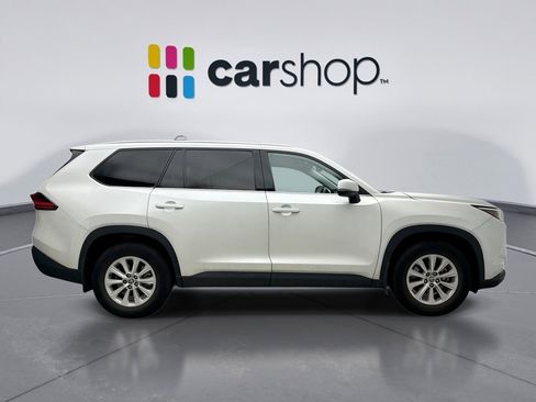 Used 2024 Toyota Grand Highlander XLE image 6
