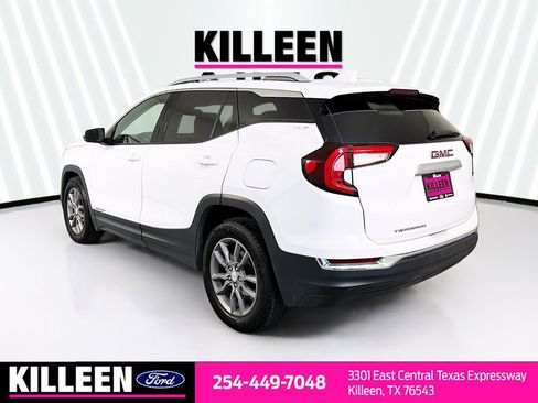 Used 2024 GMC Terrain SLT image 6