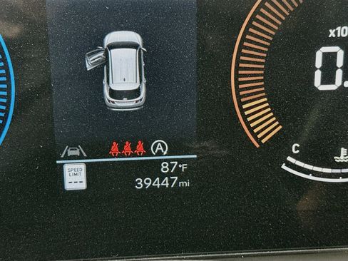 Used 2025 Hyundai Tucson SEL FWD image 19
