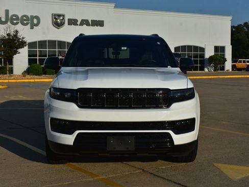 Used 2024 Jeep Grand Wagoneer L Series II w/ Quick Order Packagew 28T AWD/4WD image 2