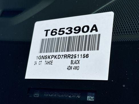 Used 2024 Chevrolet Tahoe Z71 w/ Luxury Package AWD/4WD image 43