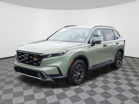 Certified 2026 Honda CR-V TrailSport image 2