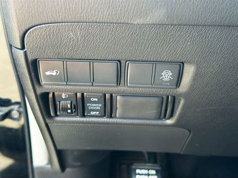 Used 2019 Nissan Armada SV w/ Driver Package RWD image 35
