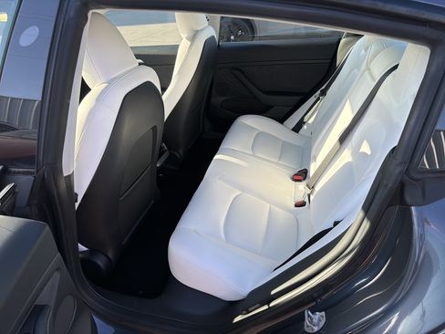 Used 2023 Tesla Model 3 Performance AWD/4WD image 4