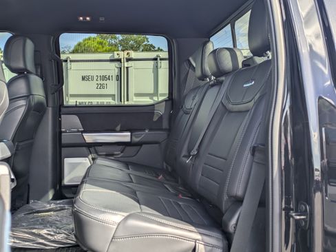 Used 2025 Ford F350 Platinum w/ Tremor Off-Road Package image 41