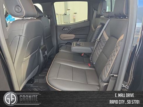 New 2026 GMC Canyon Denali w/ LPO, Denali Black Edition AWD/4WD image 24