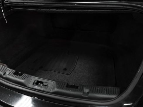 Used 2015 Ford Taurus Limited FWD image 46