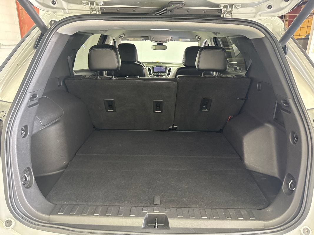 Used 2021 Chevrolet Equinox Premier AWD/4WD image 18