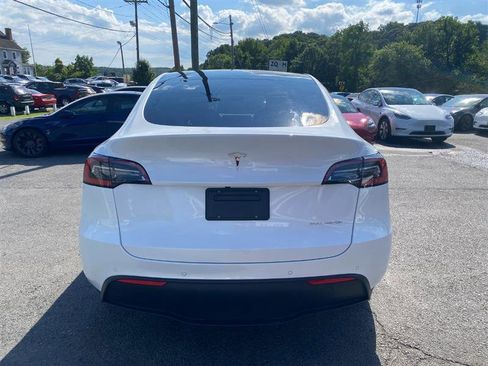 Used 2023 Tesla Model Y Long Range image 4