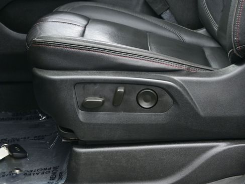 Used 2023 Chevrolet Suburban RST w/ Luxury Package image 12