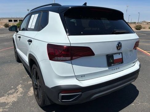 Used 2024 Volkswagen Taos SE AWD/4WD image 4