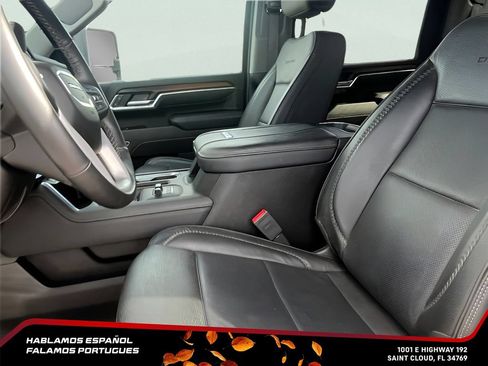 Used 2025 GMC Sierra 3500 Denali w/ Denali Reserve Package AWD/4WD image 11
