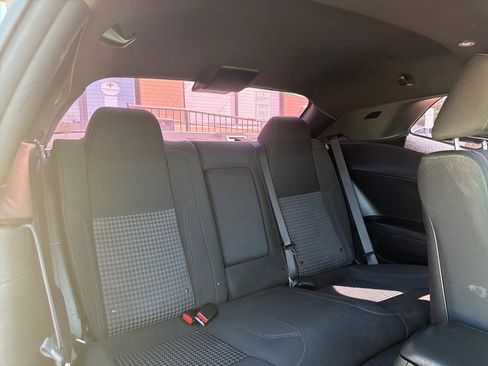 Used 2019 Dodge Challenger SXT RWD image 17