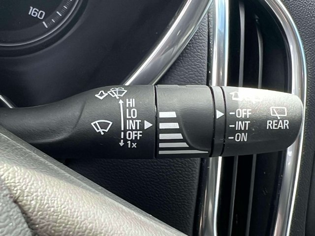 Used 2021 Chevrolet Equinox LT FWD image 23