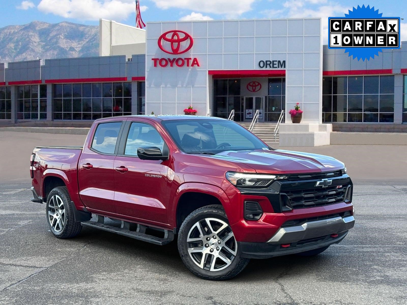 Used 2023 Chevrolet Colorado Z71 w/ Z71 Convenience Package 2 AWD/4WD image 1