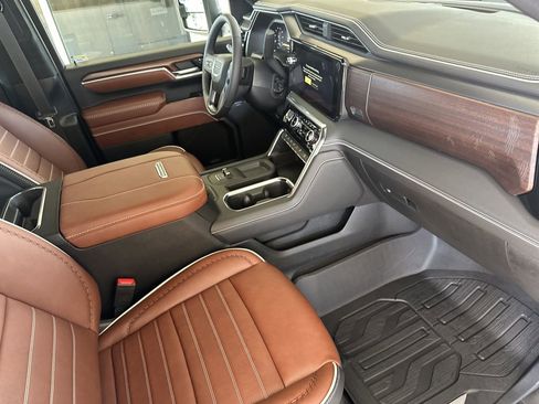 New 2026 GMC Sierra 3500 Denali Ultimate AWD/4WD image 42