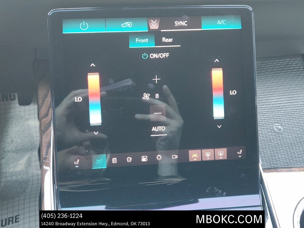 Used 2025 Cadillac Escalade Sport Platinum w/ LPO, Floor Liner Package AWD/4WD image 16