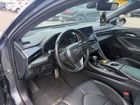 Used 2020 Toyota Avalon XSE FWD image 8