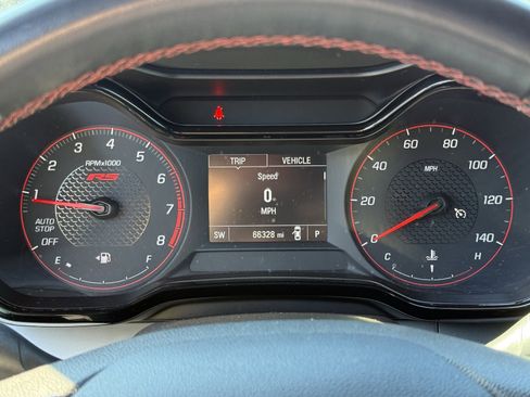 Used 2024 Chevrolet Trax RS w/ Sunroof Package image 22