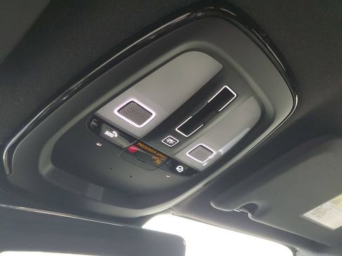 Used 2026 Volvo XC40 B5 Core AWD/4WD image 37