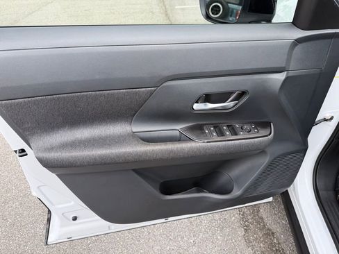 Used 2026 Nissan Kicks SV image 13