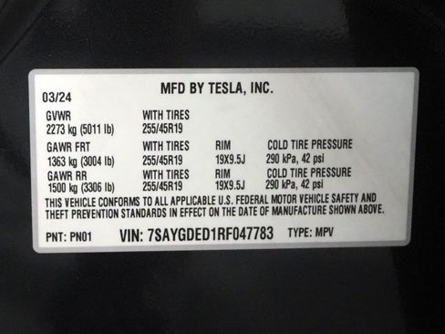 Used 2024 Tesla Model Y 2WD image 66