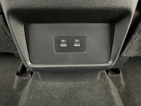 Used 2024 Nissan Rogue SV FWD image 44