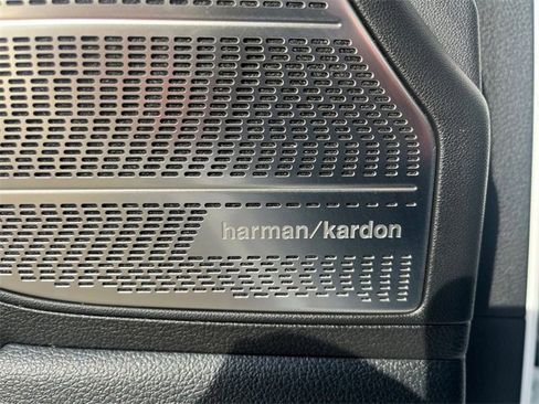 Used 2021 Hyundai Palisade Calligraphy w/ Winter Package image 18