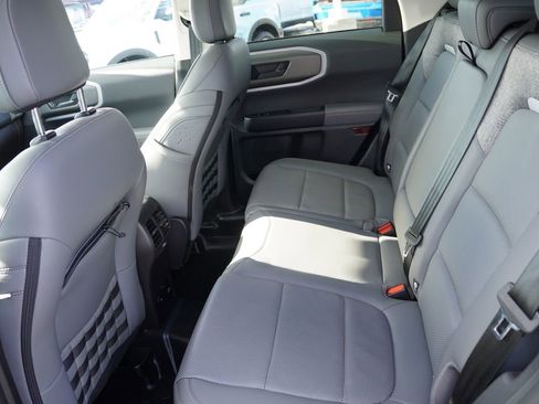 Used 2025 Ford Bronco Sport Badlands image 18