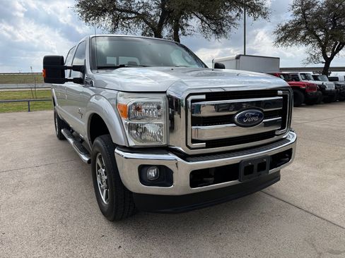 Used 2015 Ford F250 Lariat w/ Lariat Interior Package image 1