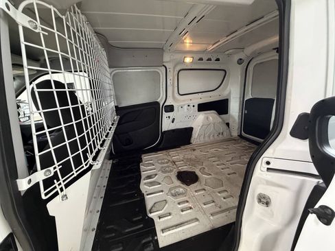 Used 2021 RAM ProMaster City Tradesman FWD image 18