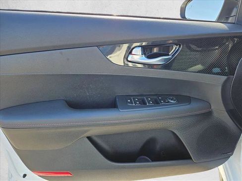 Used 2023 Kia Forte GT w/ GT2 Package FWD image 9