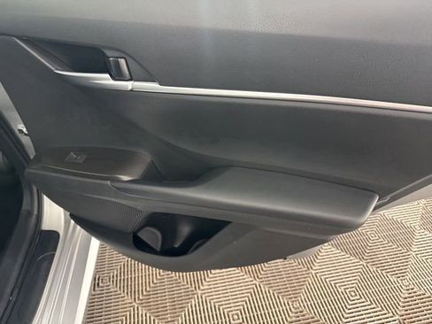 Used 2024 Toyota Camry LE image 28