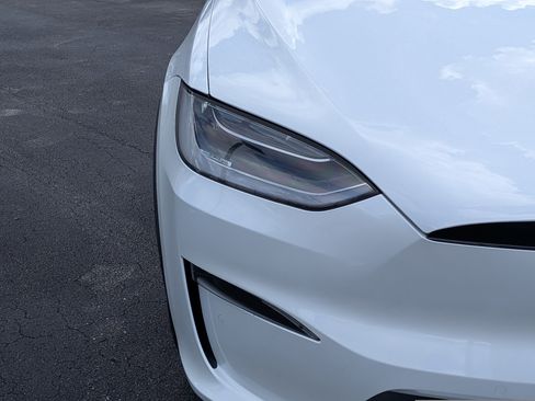 Used 2022 Tesla Model X Plaid AWD/4WD image 10