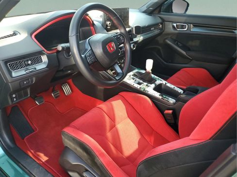 Used 2024 Honda Civic Type R image 17