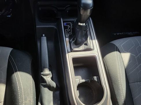 Used 2023 Toyota Tacoma TRD Sport image 25