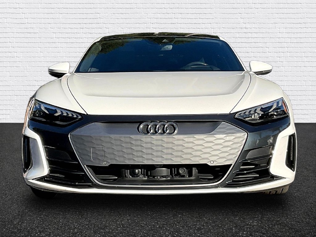 Used 2022 Audi e-tron GT Premium Plus AWD/4WD image 2