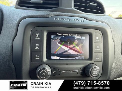 Used 2017 Jeep Renegade Latitude w/ Cold Weather Group AWD/4WD image 23