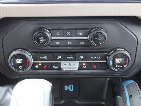 Used 2023 Ford Bronco Wildtrak AWD/4WD image 29
